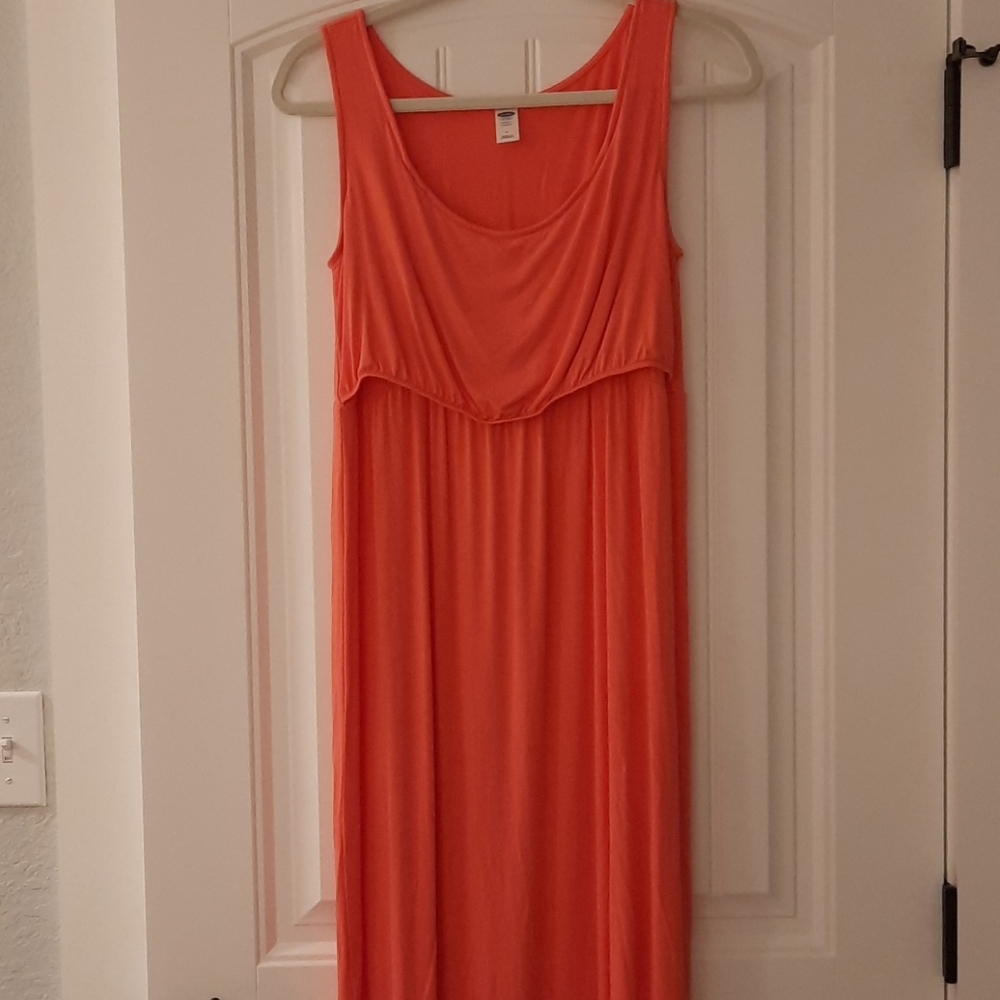 Old Navy Maternity/Nursing Maxi Dress